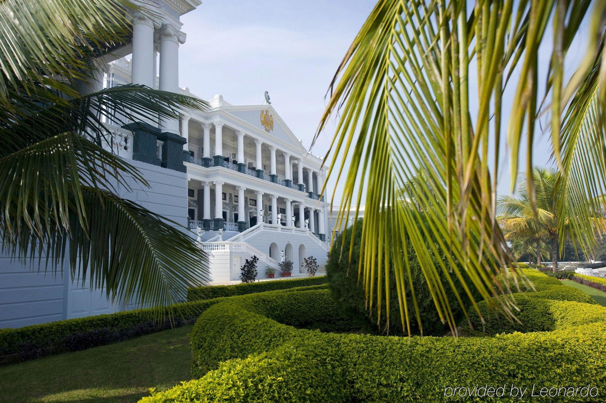 Taj Falaknuma Palace Hotell Hyderabad Exteriör bild