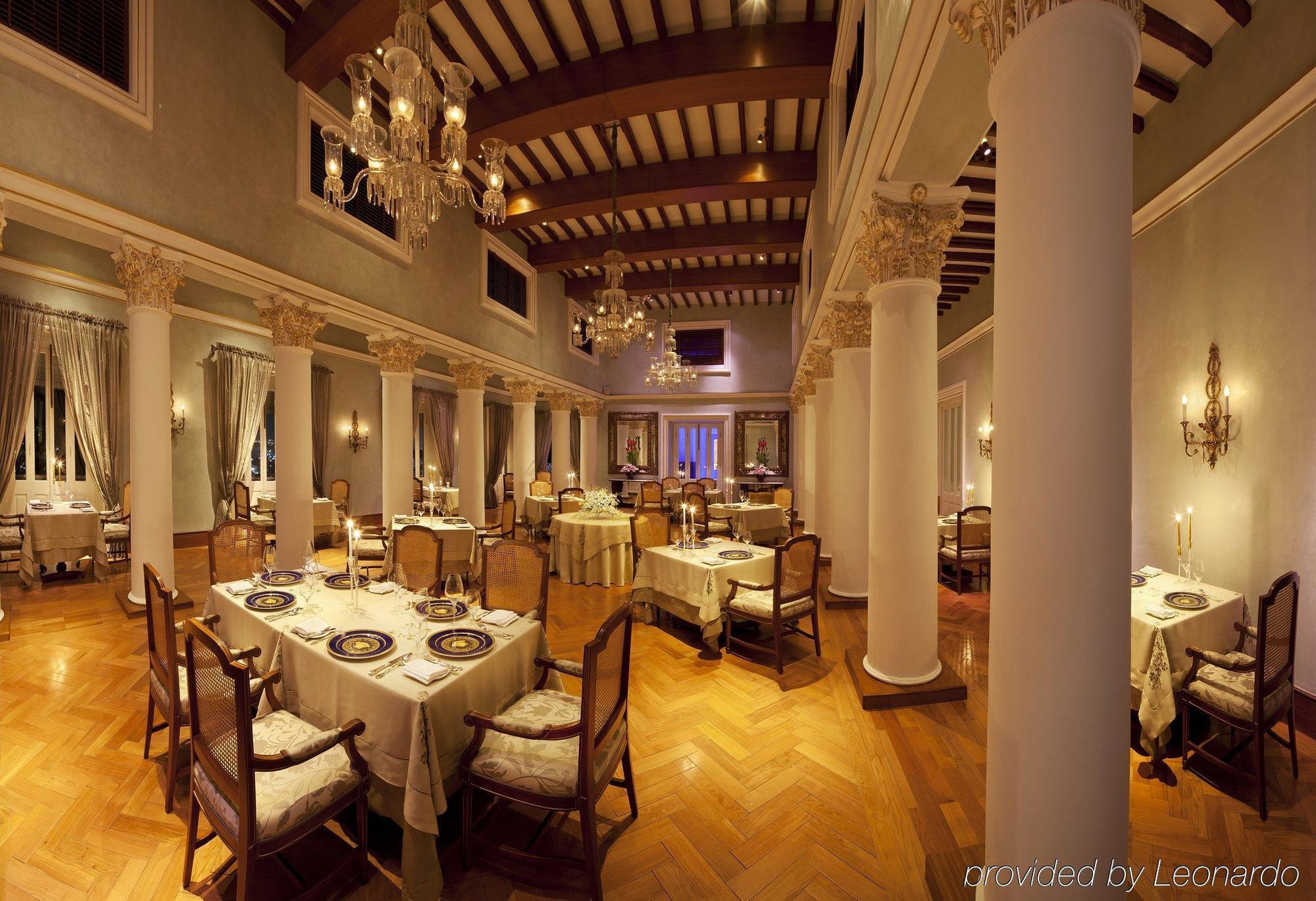 Taj Falaknuma Palace Hotell Hyderabad Restaurang bild